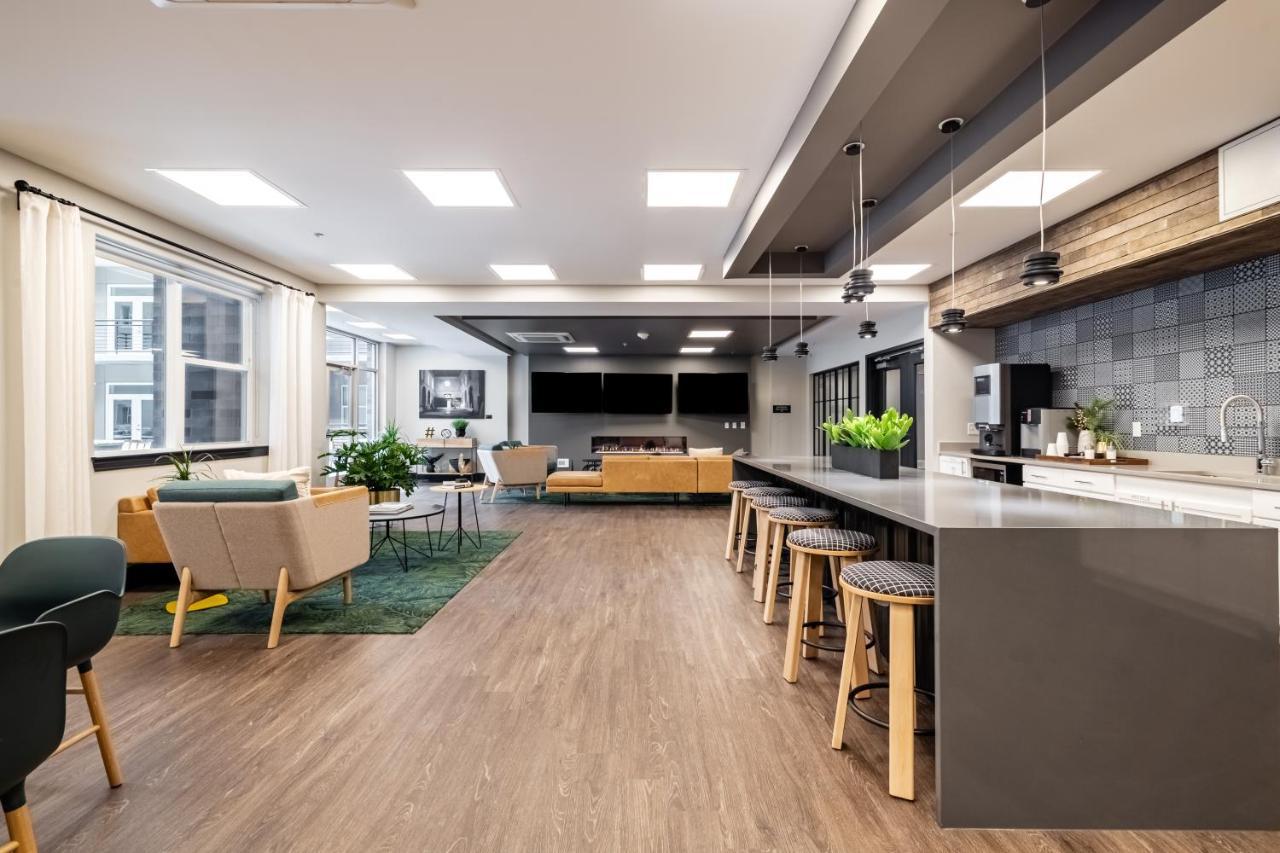 Mint House - New Center